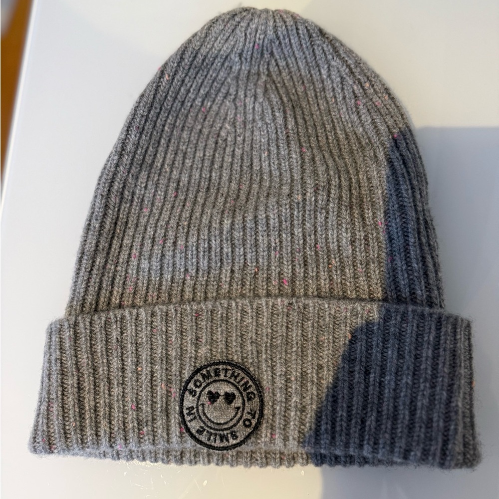 SOMETHING NAVY Gray Ribbed Knit Beanie